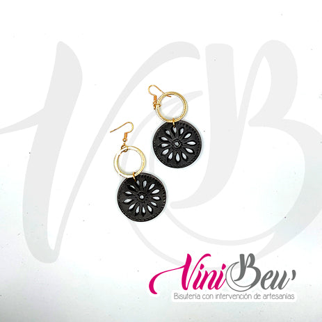 Aretes Circulo de Barro Negro