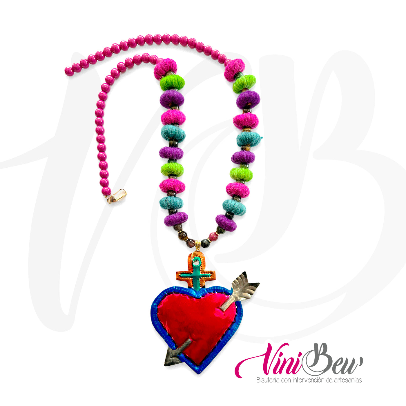 Collar de lana con Corazón de Hojalata a color