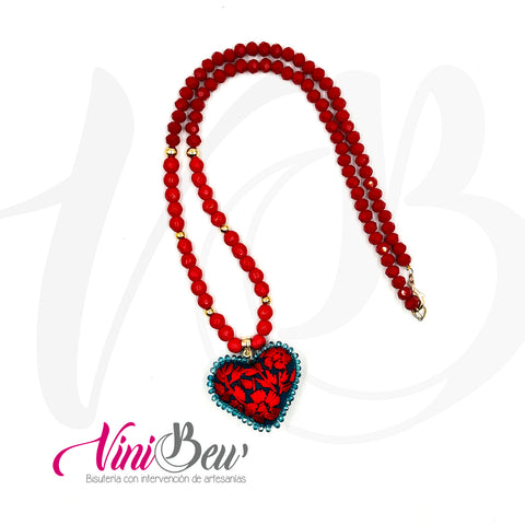 Collar Corazón Bordado