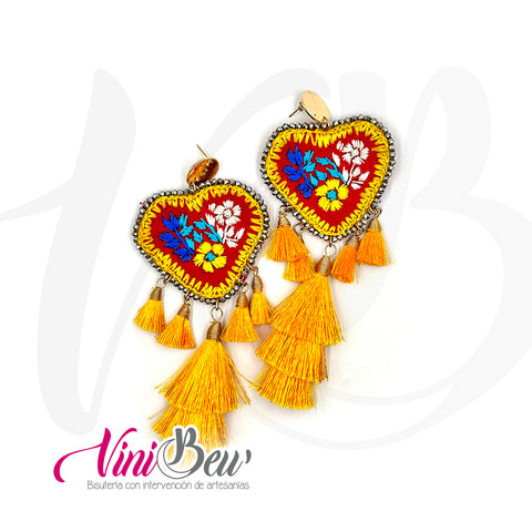 Aretes Maxi Corazón Bordado (copia)