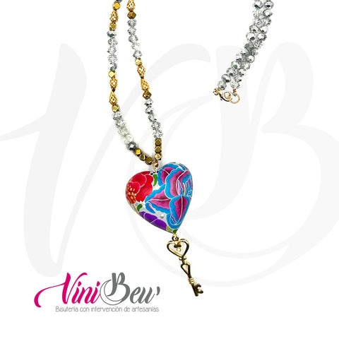 Collar con dije dorado del Istmo