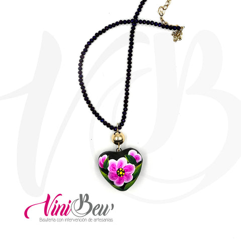 Collar Barro Negro Corazón Pintado