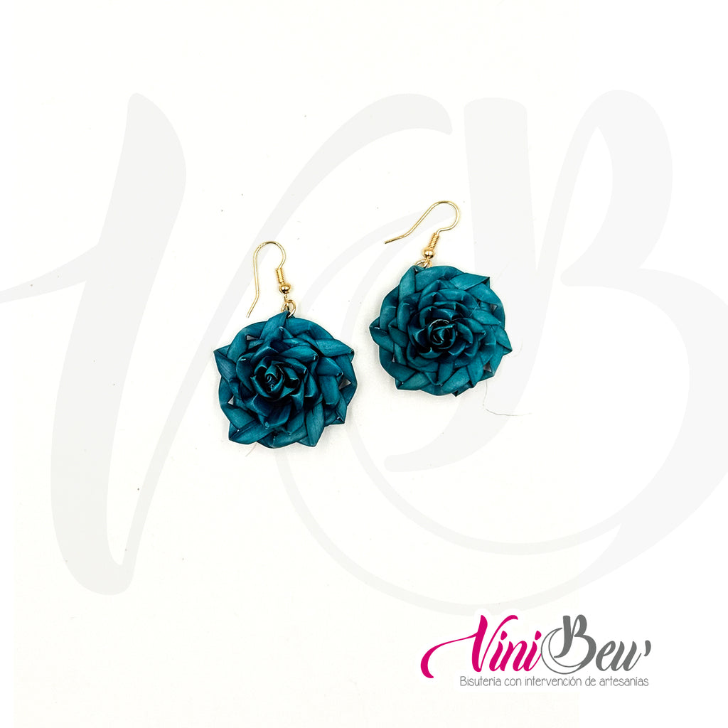 Modelo 1 - Aretes flor de palma