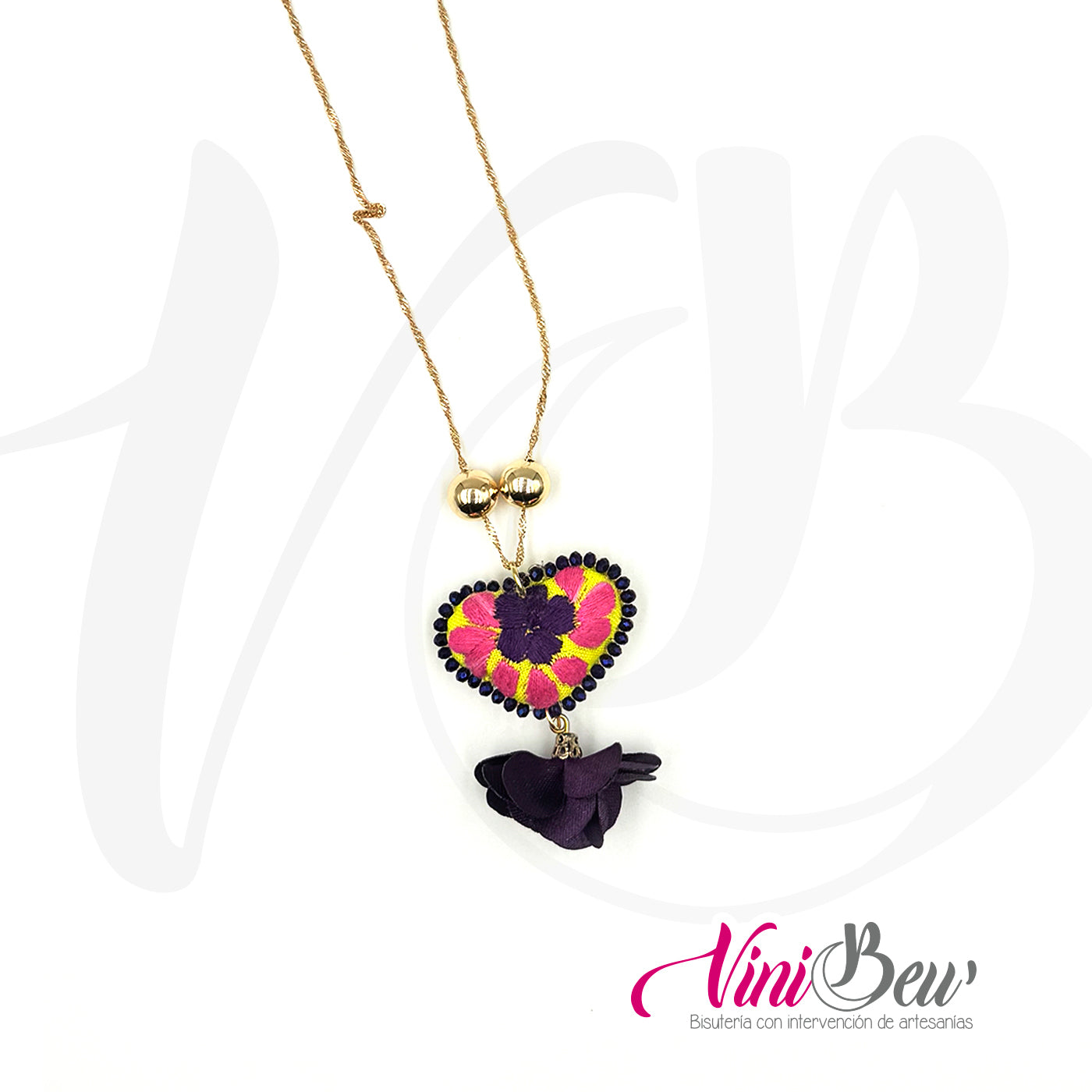 Modelo 8 - Collar mini bordado con collar chapa