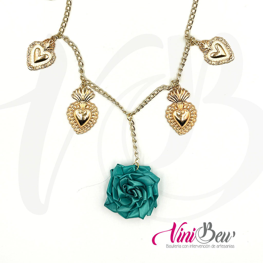 Modelo 6 - Collar cadena y flor de palma