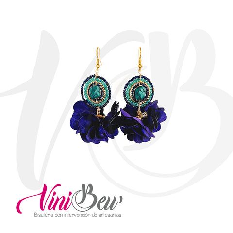 Aretes Petatito con Racimo de Flores