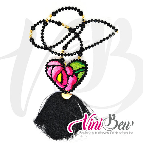 Collar Corazón bordado del Istmo