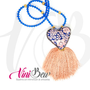 Collar Corazón bordado con Motita Cascada