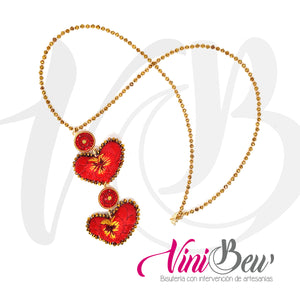 Collar Corazones mini bordado a mano