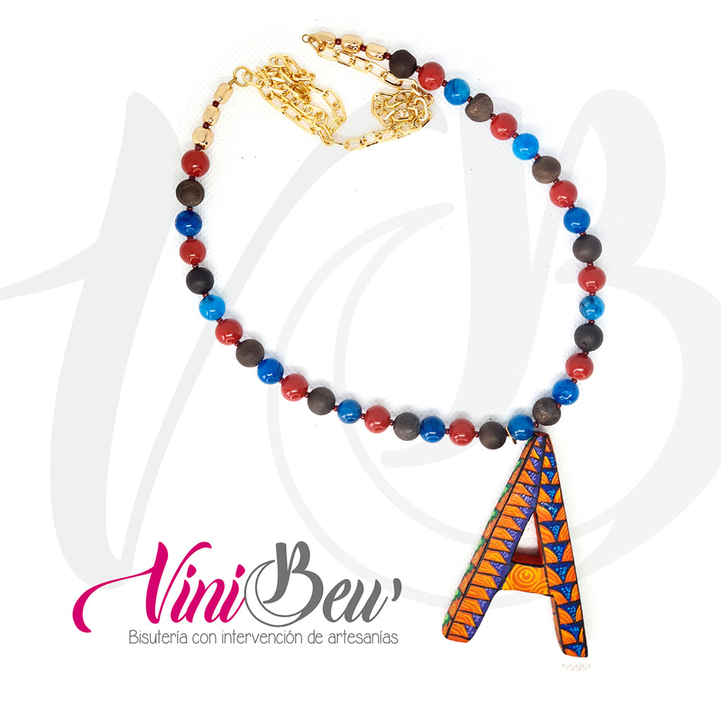 Collar Letra de Alebrije