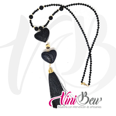 Collar Dos Corazones de Barro Negro